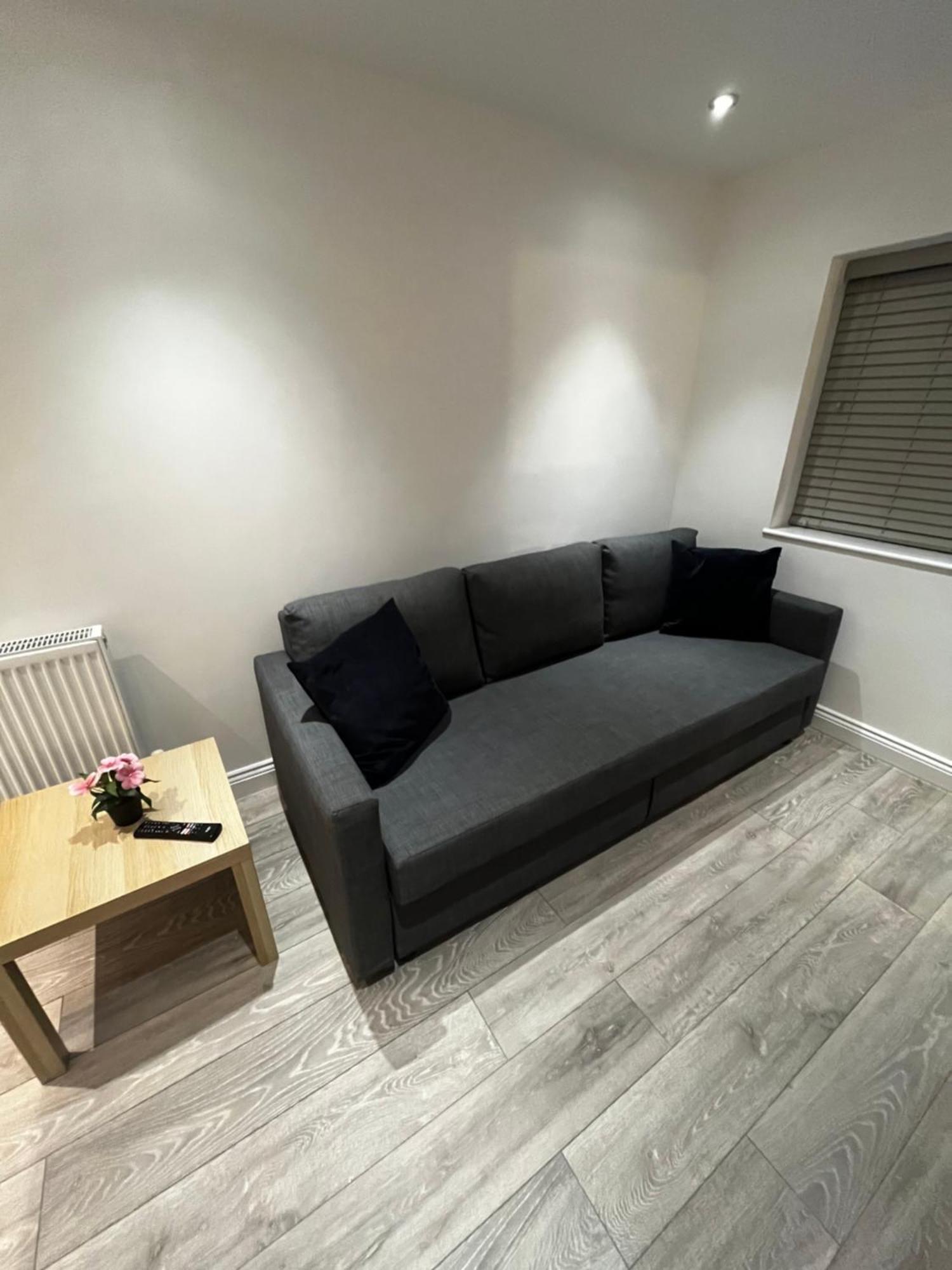 Newly Built One Bedroom Flat In Kidlington, Oxfordshire Eksteriør billede